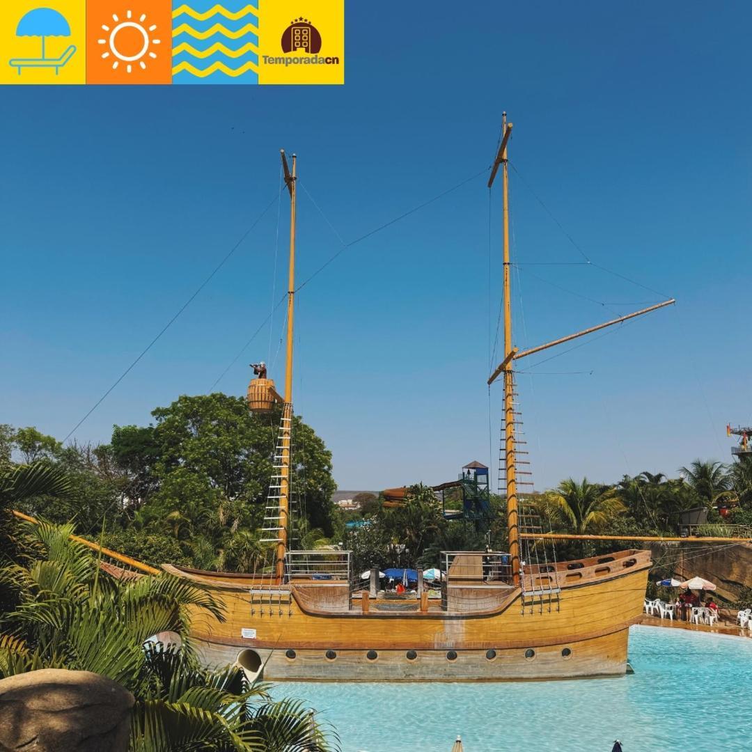 Piazza Com Acesso Ao Acqua Park - Gustavo Aparthotel Caldas Novas Esterno foto